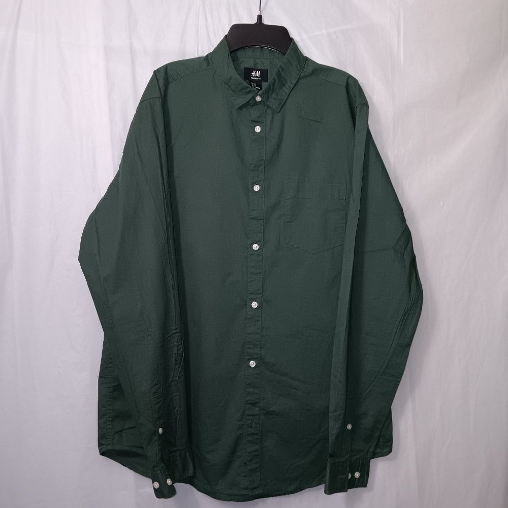 H&M RELAXED FIT BUTTON DOWN SHIRT - Picture 2 of 8